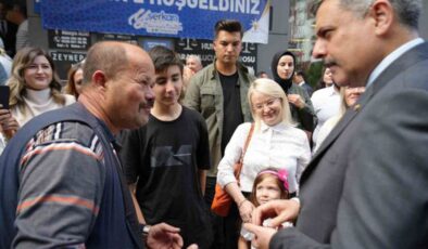 ‘Cin Fatih’ Bakan’ın yolunu kesti! Verdiği anlamlı hediye dikkat çekti