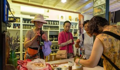 Çinli Turistlerin Çanakkale’deki yeni gözdesi zeytinyağı oldu
