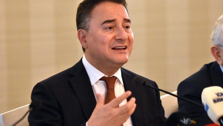 Babacan’dan Davutoğlu’na destek: Soruşturma ifade özgürlüğüne müdahale