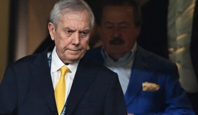 Aziz Yıldırım soyunma odasına mı indi? Fenerbahçe’den resmi açıklama geldi