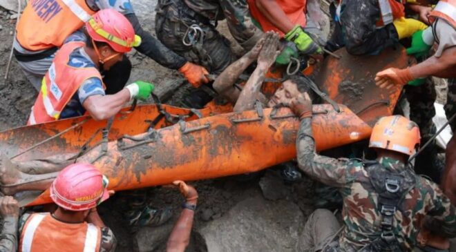 Nepal’deki sel felaketinde 9 gün sonra mucize kurtuluş