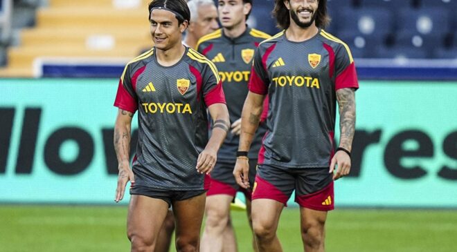 Fenerbahçe maçı öncesi Kadıköy’de son antrenmanını yapan Roma’da şok sakatlık