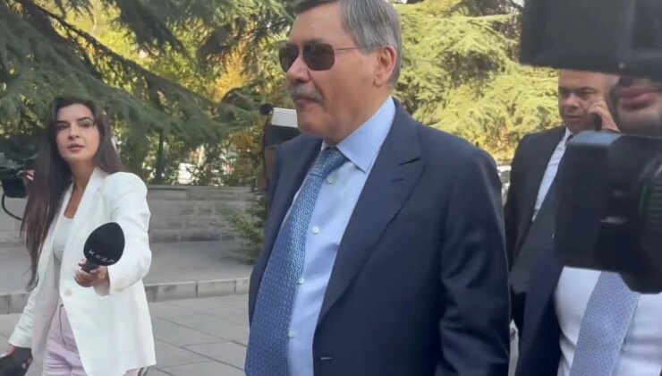 Melih Gökçek ifade vermeye sakız çiğneyerek geldi