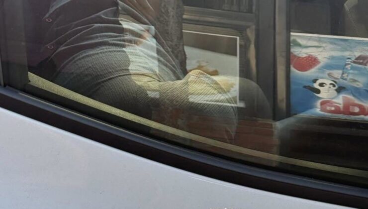 Komşusunu o halde görünce fotoğrafını çekip paylaştı