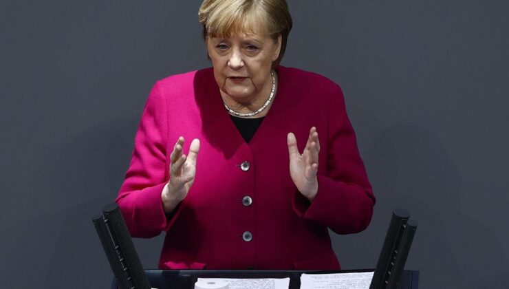 Almanya’daki seçim sonucu Merkel’i sarstı: Kalbim kan ağlıyor