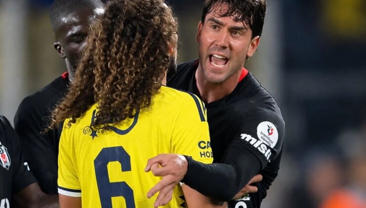 Derbide Vlahovic’ten olay hareket! Fenerbahçe taraftarı delirdi