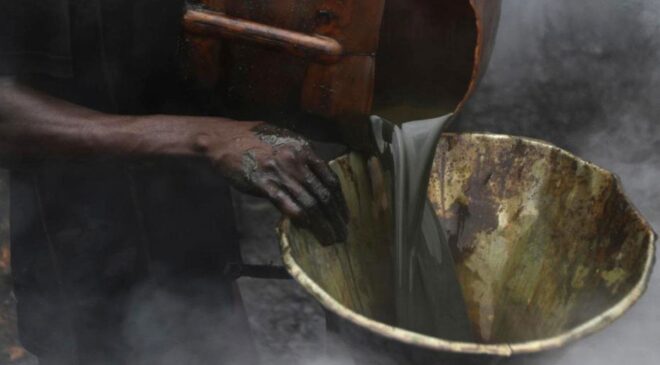 Nijerya’da petrol hırsızlığı girişiminde bulunan 37 kişi zehirlenerek öldü