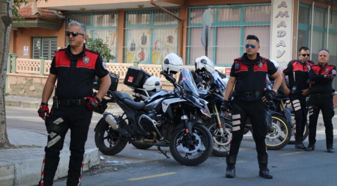 Isparta’da polisten hayat kurtaran müdahale! “Heimlich” diyerek yardım istedi