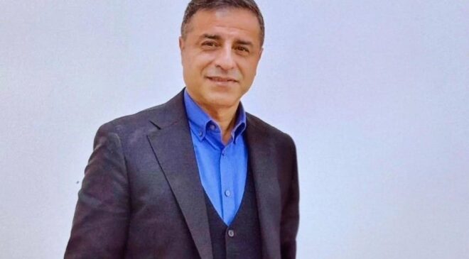 Selahattin Demirtaş duyurdu: Selçuk Mızraklı salı günü tahliye olacak