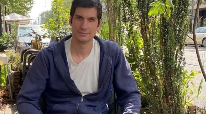 Politikacıdan ülkeyi sarsan itiraf: Seçmenlerimle belediye binasında ilişkiye girdim!