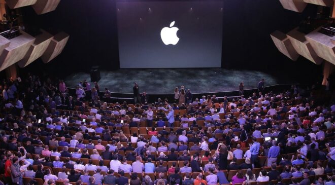 Teknoloji dünyası bu akşamı bekliyor! Gözler Apple’ın son bombasında