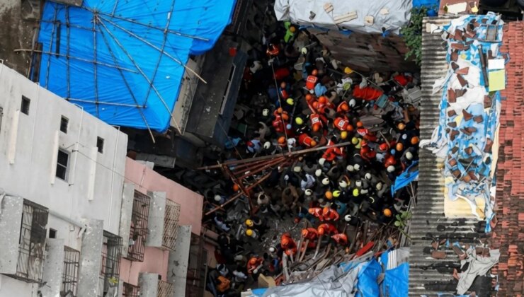 Yeni Delhi’de öğrenci yurdunda facia! 50 yıllık bina çöktü, 6 kişi öldü