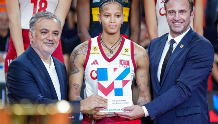 Melissa Vargas’ın annesini görenler şaştı kaldı